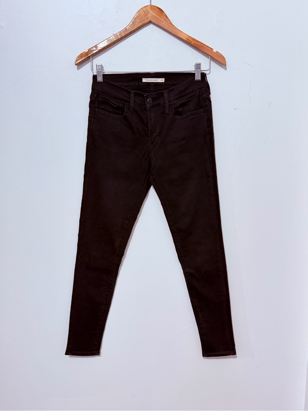 Levi's Black Women’s Skinny Jeans - Slim Fit